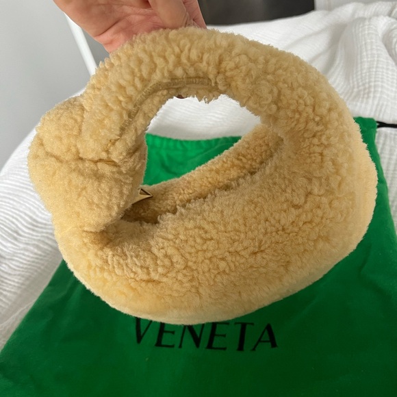 Bottega Veneta Mini Jodie Shearling Teddy Yellow - Picture 3 of 11